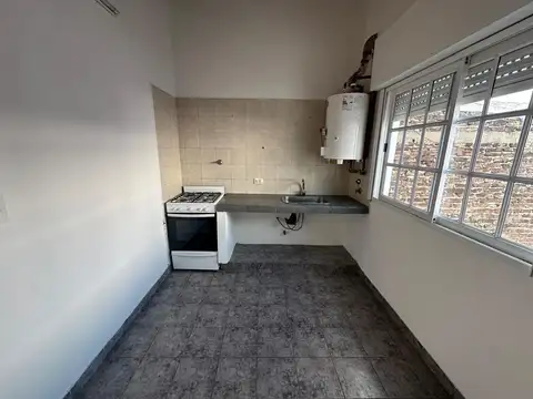 Depto Tipo Casa 3 ambientes con 1 baño