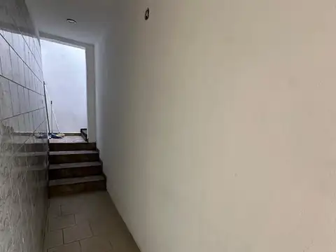 Depto Tipo Casa en Alquiler en Ramos Mejía Sur, $ 750.000