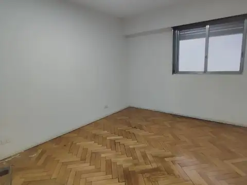 Oficina en Alquiler 35 años