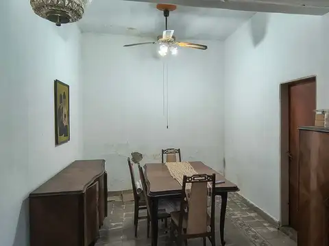 VENTA CASA 3 AMB A REFACCIONAR TEMPERLEY