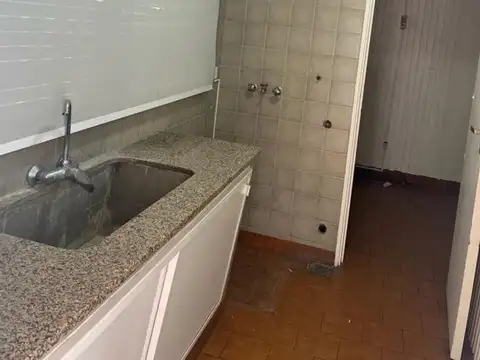 Casa 4 ambientes con 4 baños