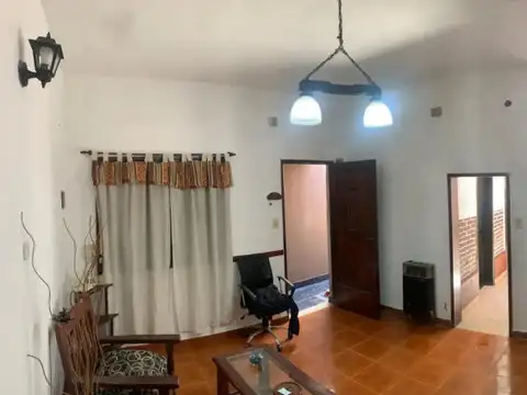 Depto Tipo Casa 3 ambientes con 2 baños