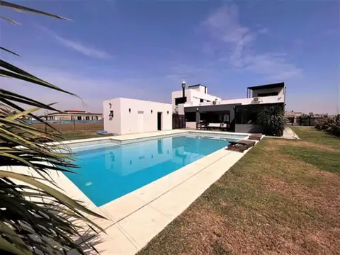 Venta Casa 7 Ambientes En La Magdalena Canning