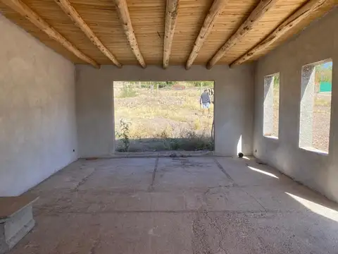 VENTA DE TERRENO Y OBRA GRUESA LUJAN DE CUYO 