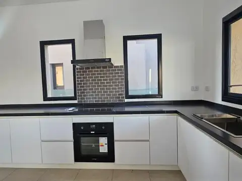 Casa en Alquiler A Estrenar