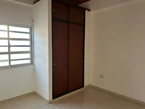 Depto Tipo Casa en Alquiler de 2 ambientes