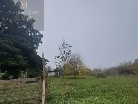 en Av. La Plata S/N 1319 A y 1327, La Capilla, Partido de Florencio Varela