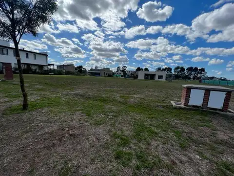 Terreno en Venta en Countries y Barrios Cerrados en Pilar, USD 50.000