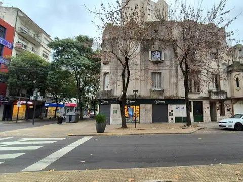 Local en Venta en La Plata, USD 2.000.000