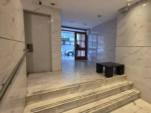 Carlos Calvo 600, Piso 8