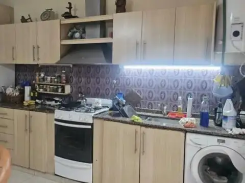 Depto Tipo Casa en Venta de 5 ambientes