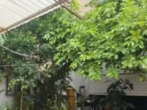 Depto Tipo Casa 5 ambientes con 2 baños