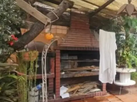 Depto Tipo Casa en Venta con 1 cocheras