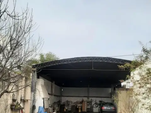 GALPON CON CASA Y DEPARTAMENTO