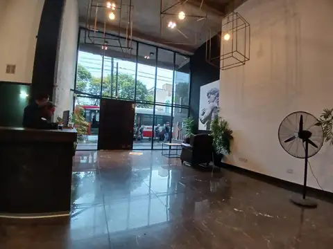 Ayacucho 2100, Piso 13