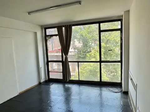 Oficina en Alquiler en Balvanera, $ 160.000