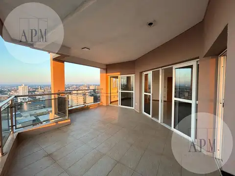 ALQUILER | SEMIPISO CÉNTRICO 4 DORMITORIOS + 2 COCHERAS – POSADAS