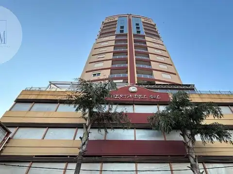 ALQUILER | SEMIPISO CÉNTRICO 4 DORMITORIOS   2 COCHERAS – POSADAS