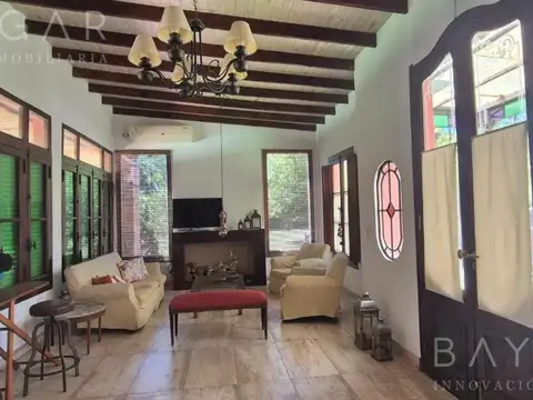 Casa en Alquiler Temporal con 4 cocheras