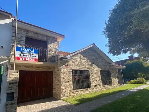 Rio Negro 4300, Piso PB