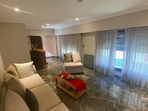 Casa en Venta en Parque Luro, USD 275.000