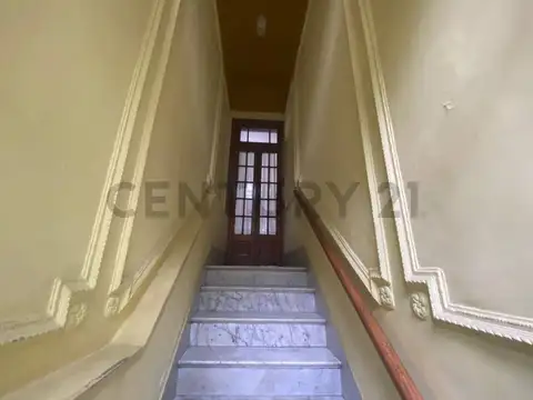 PH al Frente — 6 Ambientes — Reciclado — 218 m² — Patio + posible depto — Almagro