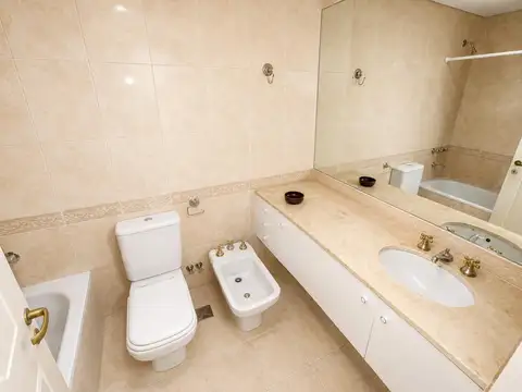 Departamento 4 ambientes con 2 baños