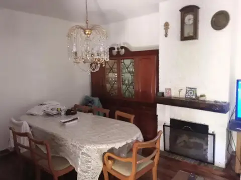 Casa en Venta con 5 cocheras