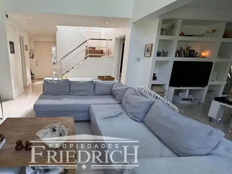 Casa en Venta en Francisco Álvarez, USD 419.000