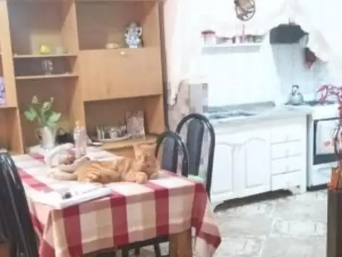 Depto Tipo Casa en Venta con 1 cocheras
