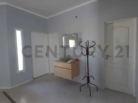 Padre D. Mateos 1500, Piso 0