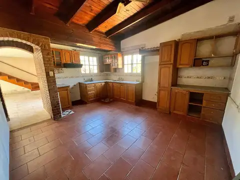 Casa en venta - 2 Dormitorios 1 Baño - La Plata