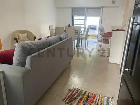 Casa 3 ambientes con 2 baños