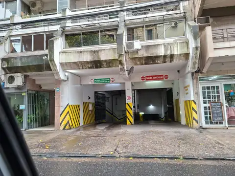 Venta de Cochera centro, muy cómoda en pleno paseo del siglo