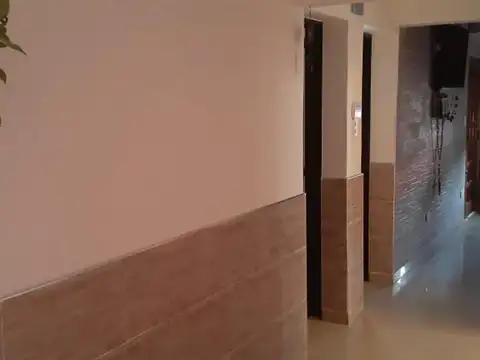 Moreno Muy buena ubicación Casa + Depto Ideal 2 flias