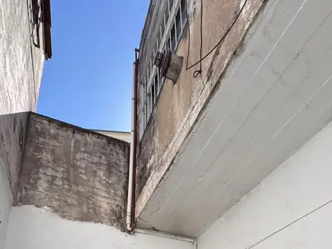 Depto Tipo Casa 2 ambientes con 1 baño