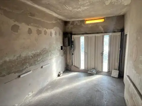 Amplia Casa de 4 amb, en dos plantas con al