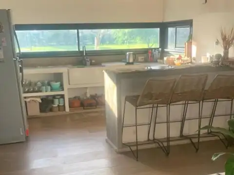 CASA EN VENTA BARRIO EL ENSUEÑO INGENIERO MASCHWITZ