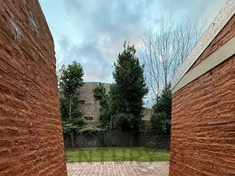 CASA EN VENTA CON 16 CANILES Barrio el Rincón