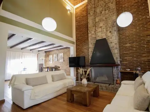 Casa en Venta en Barrio Aleman, USD 850.000