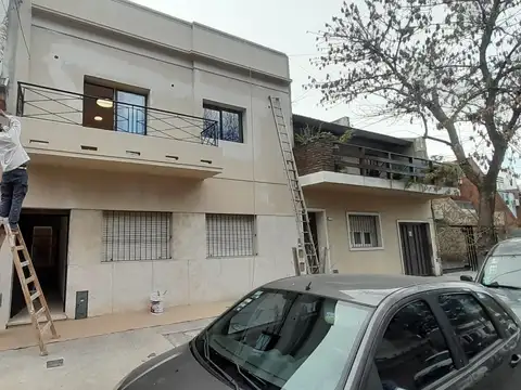 EXCELENTE 3 AMB AL FRENTE EN PLANTA BAJA SIN EXPENSAS