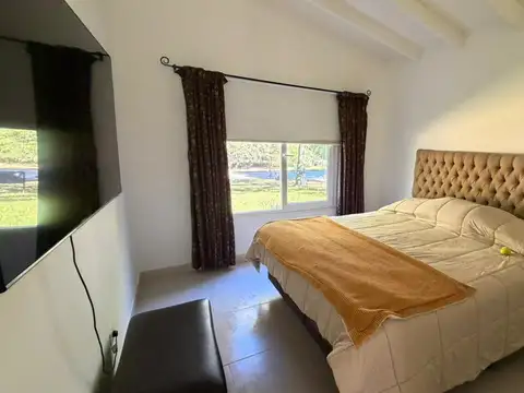 Casa en Venta con 4 cocheras