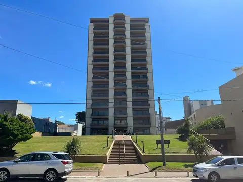 Excelente departamento 3 ambientes con hermosa vista al mar