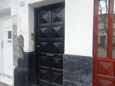 Depto Tipo Casa en Alquiler 52 años
