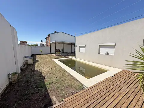 Gral. Roca y Juan Terrosa