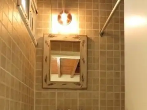 Casa 2 ambientes con 1 baño