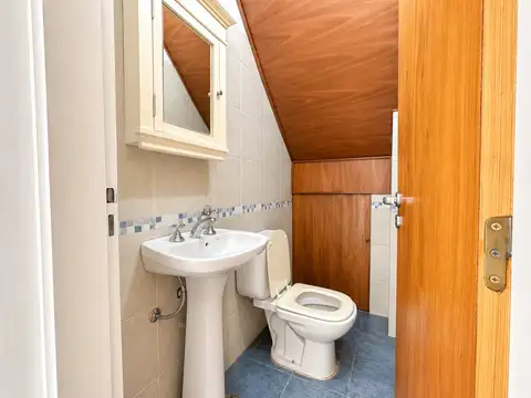 Casa 4 ambientes con 1 baño