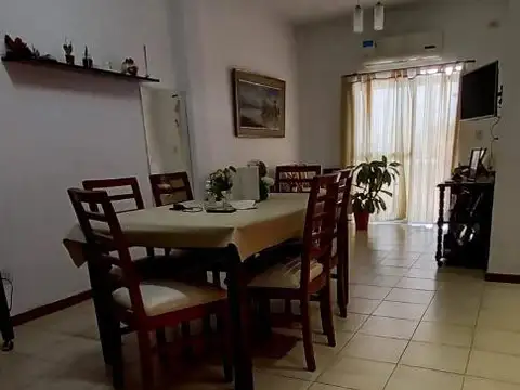 Matheu 100, Piso 4°