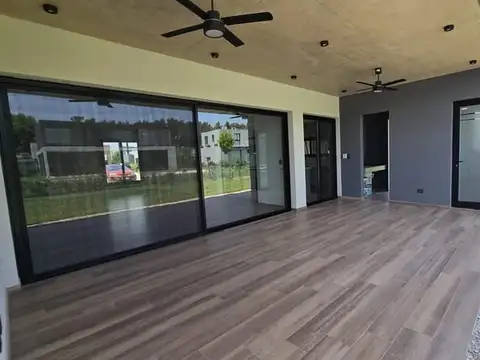 Casa en venta en Pilar A,