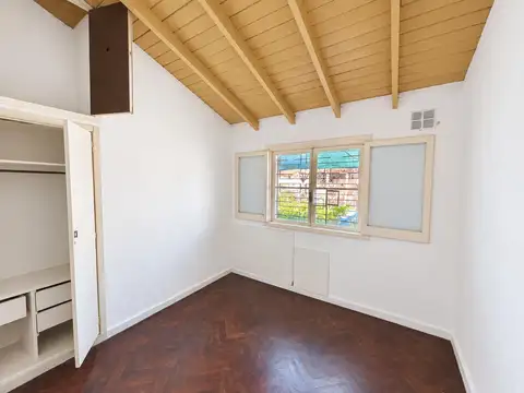 Depto Tipo Casa en Venta en Ciudad Evita, USD 100.000